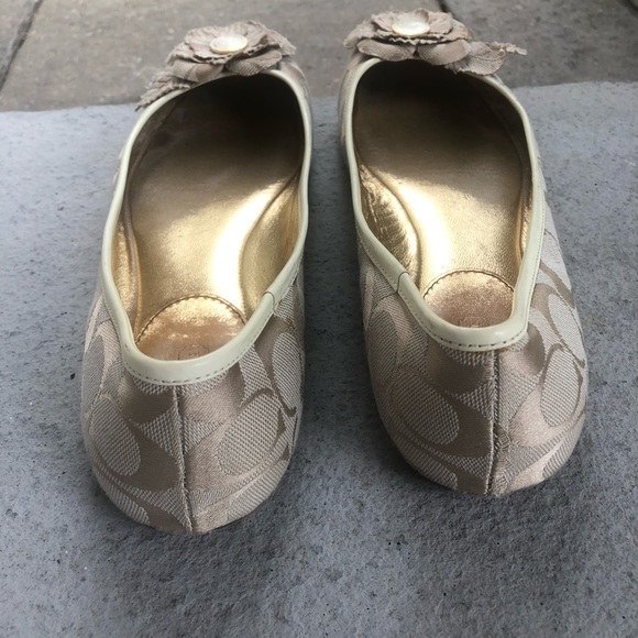 Coach ballet flats with flower detail size 8.5 - Picture 5 of 5